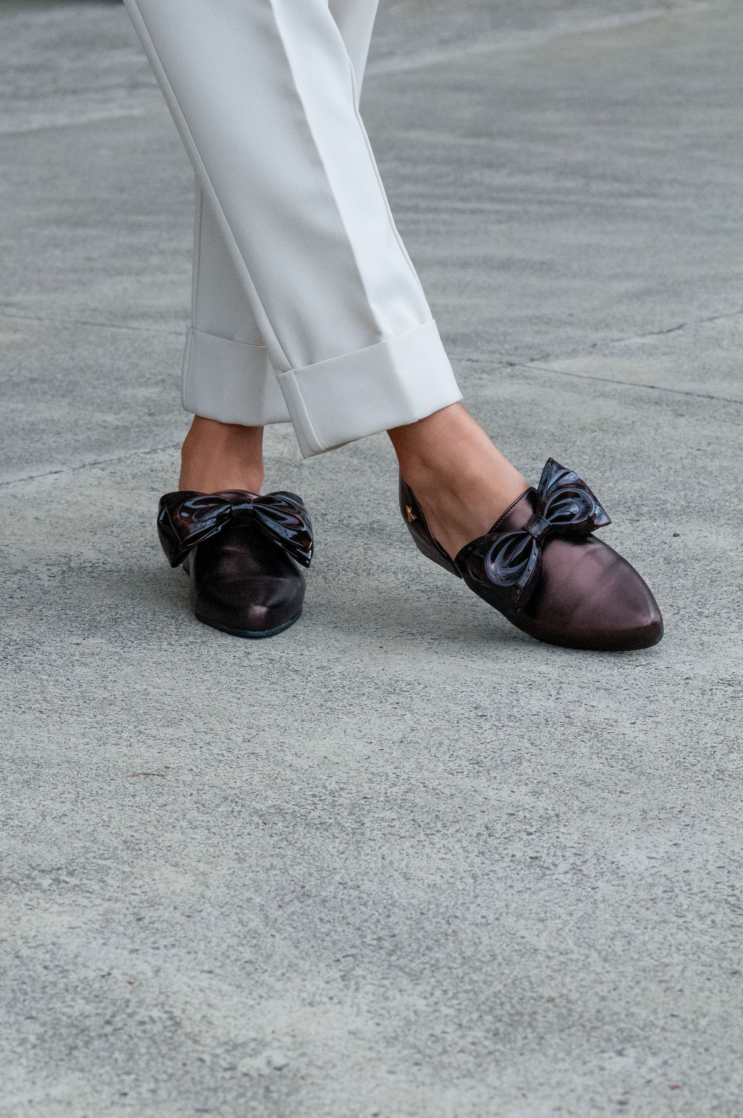 Mocasín Lazo con Detalles Cut-Out Metal-Moka