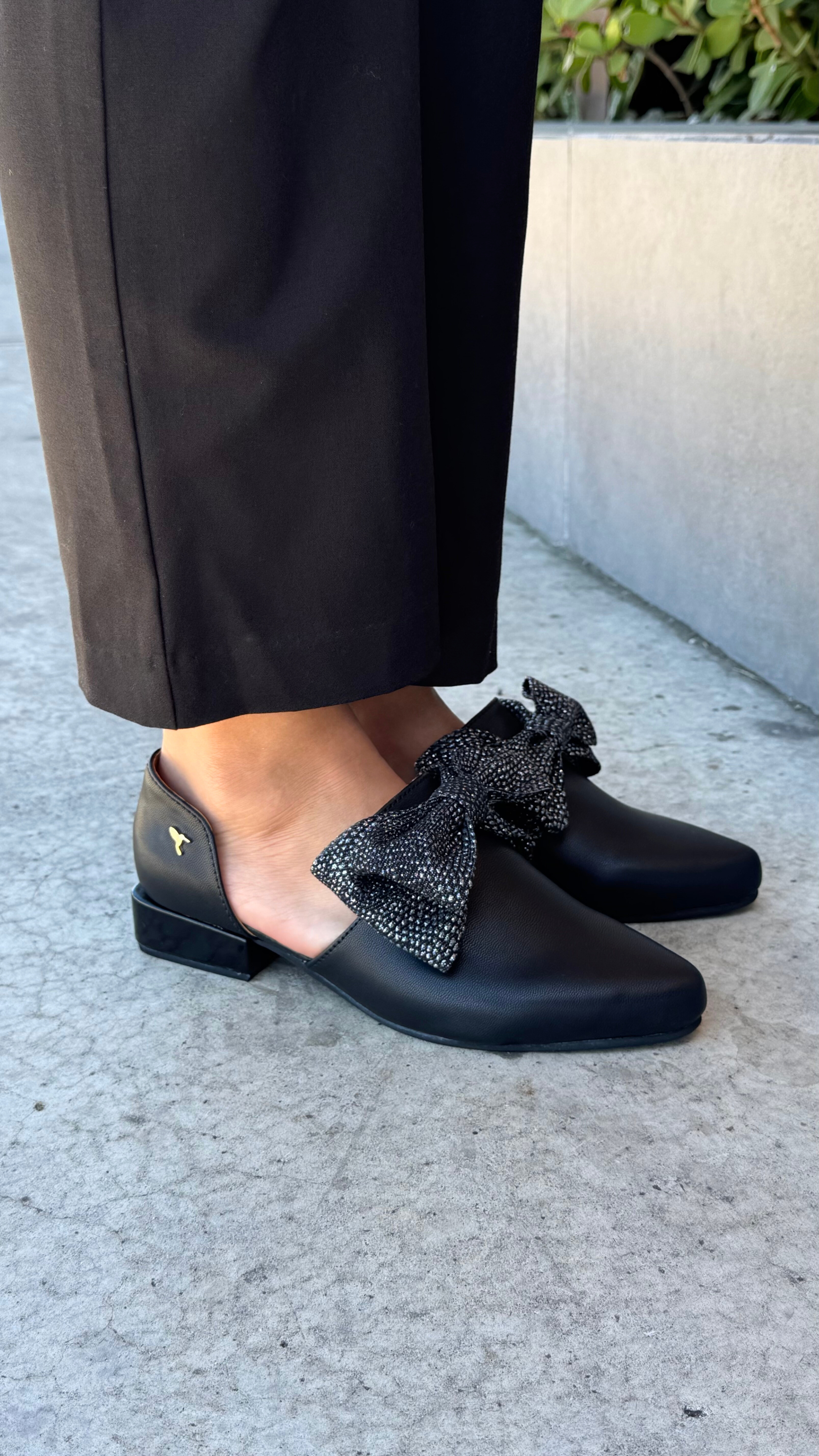 Mocasines para mujer hechos en Costa Rica. Diseño cómodo, elegante y versátil para uso diario con envío nacional e internacional.