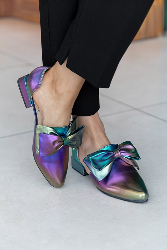 Mocasines para mujer hechos en Costa Rica. Diseño cómodo, elegante y versátil para uso diario con envío nacional e internacional.