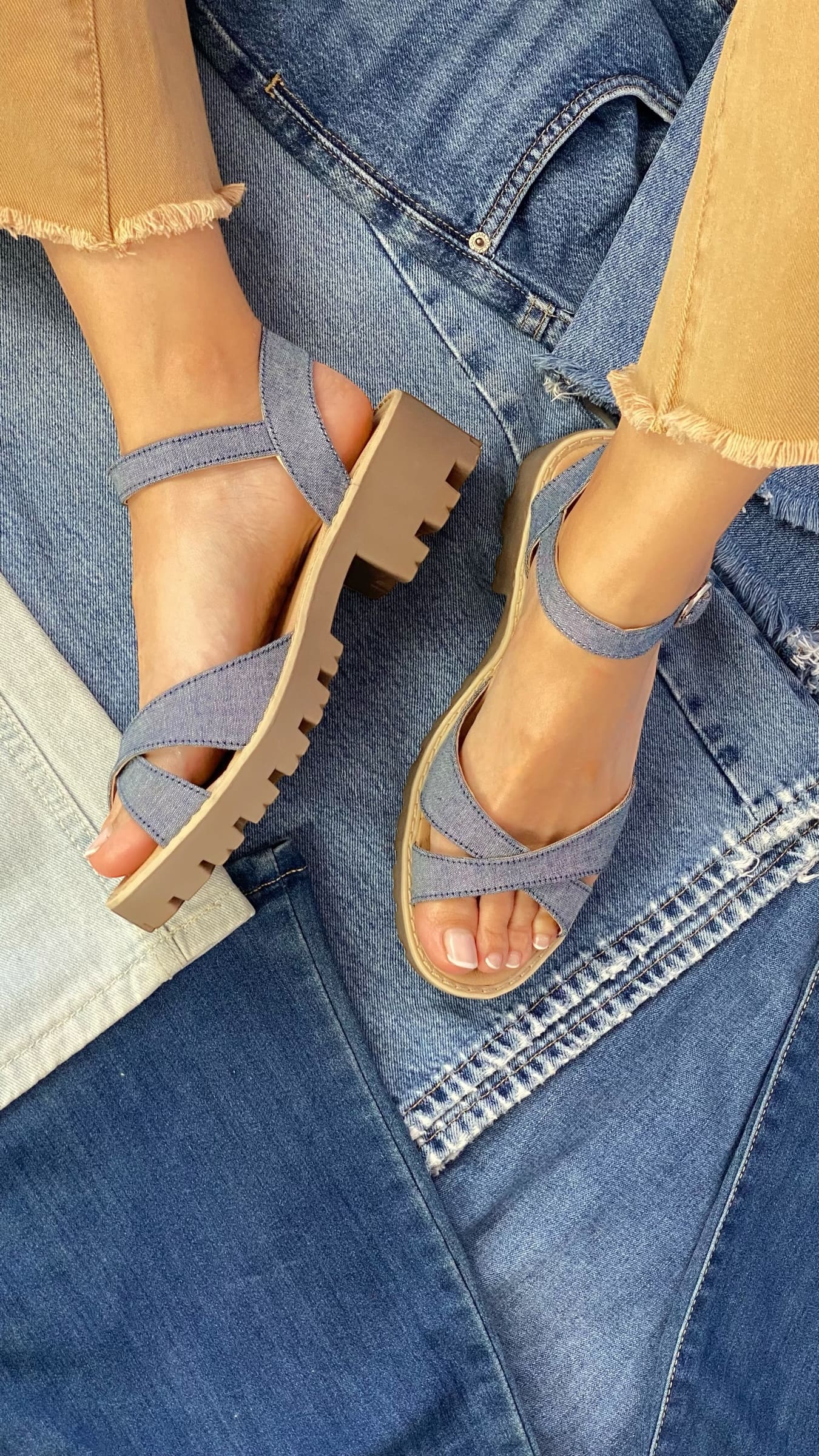Sandalia Urbana de Plataforma Denim