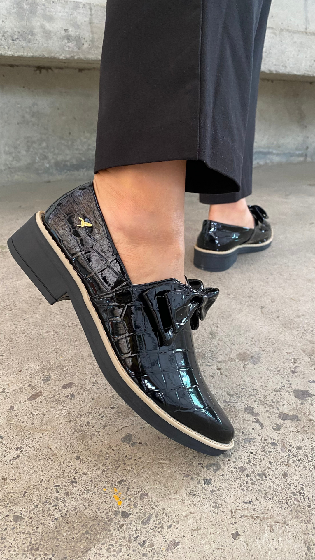 Mocasines para mujer hechos en Costa Rica. Diseño cómodo, elegante y versátil para uso diario con envío nacional e internacional.