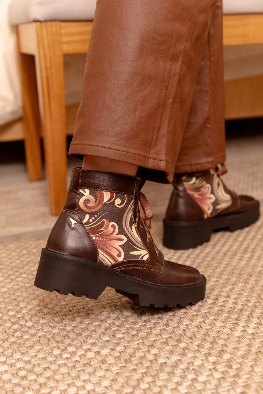 Botin de Cordón Punta Cuadrada Cafe