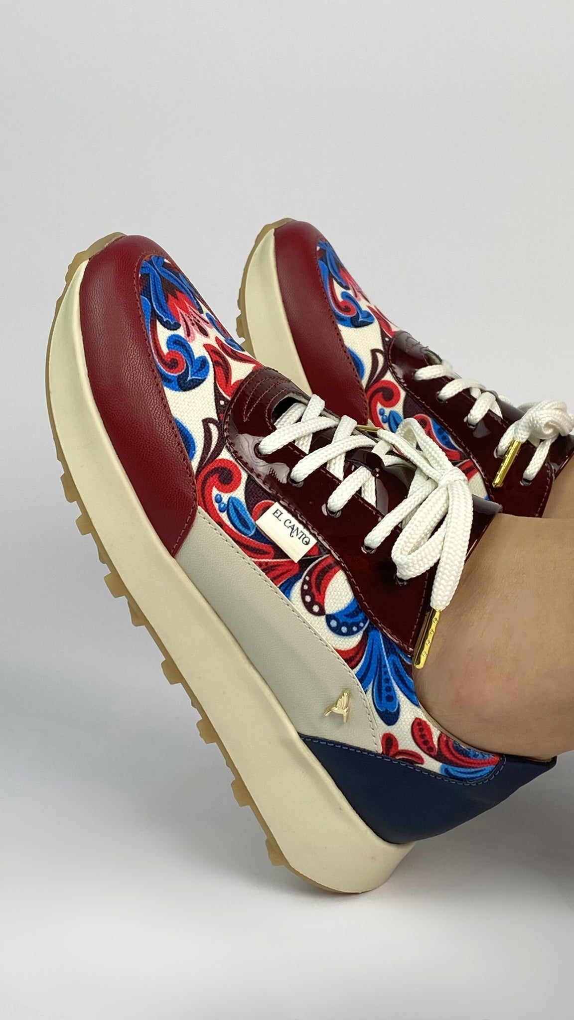 Tenis Urbanos By Yaho & El canto