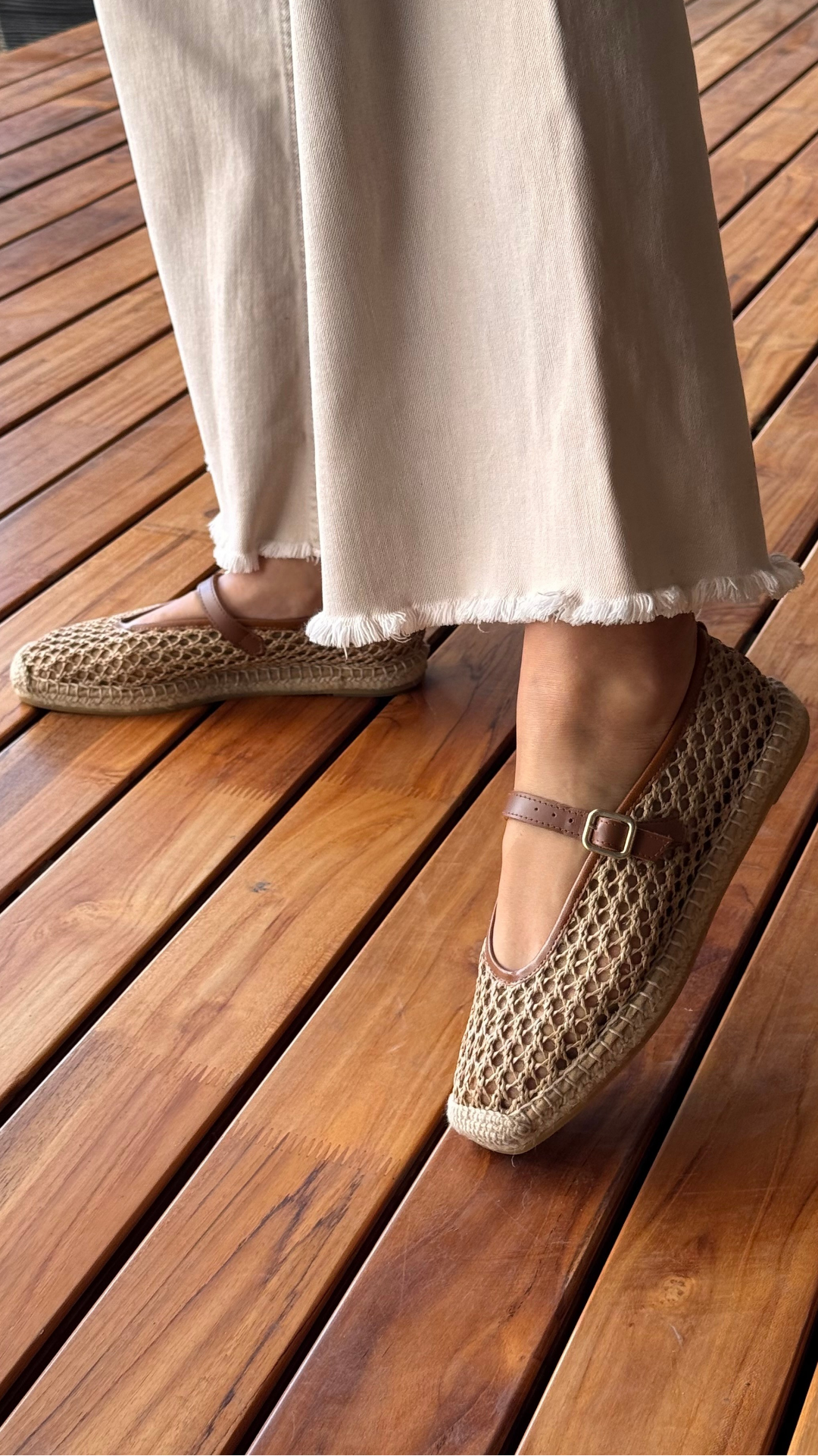 Timeless Camel Flat