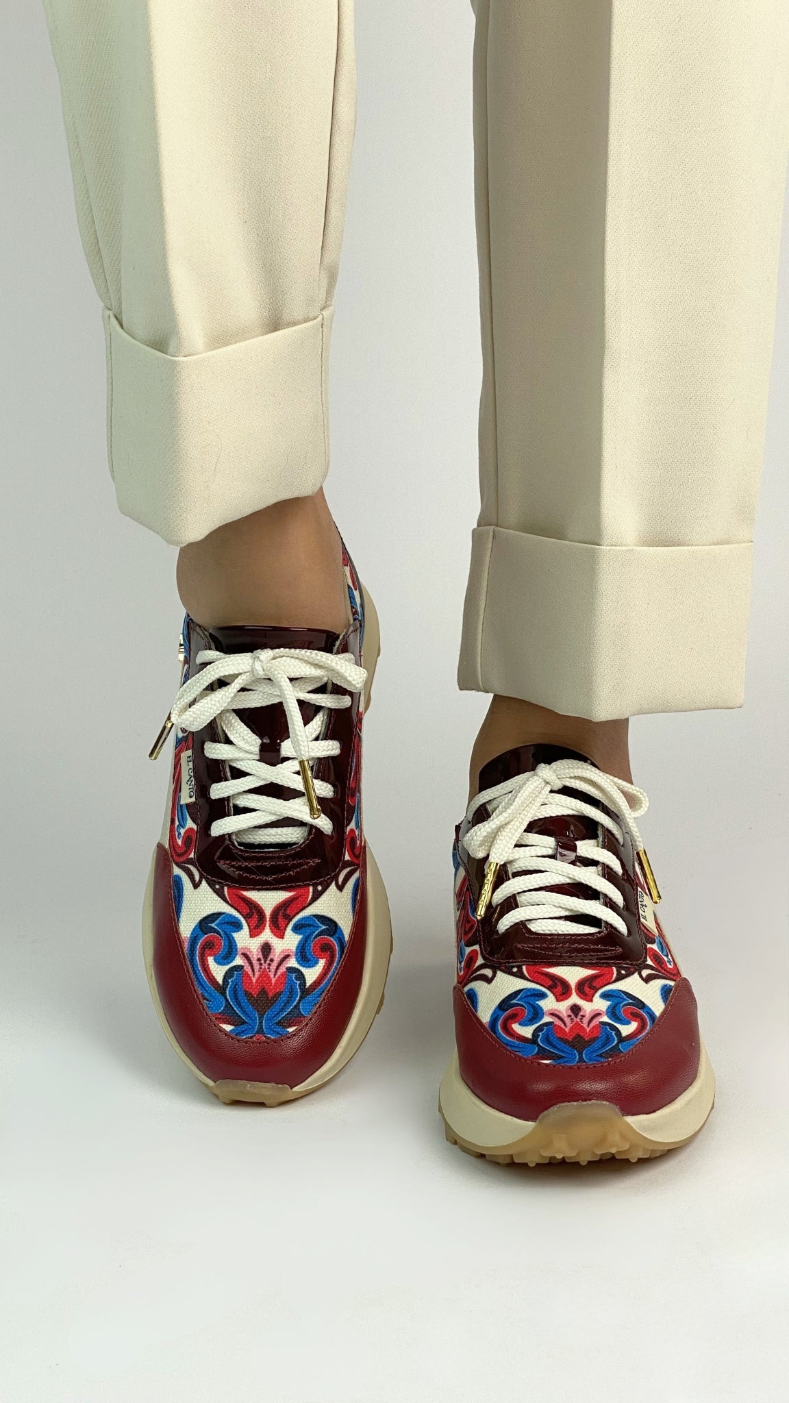 Tenis Urbanos By Yaho & El canto