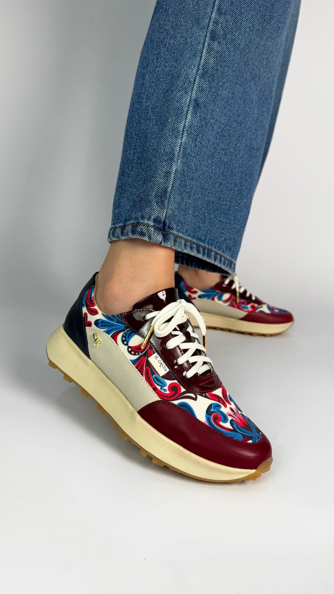 Tenis Urbanos By Yaho & El canto