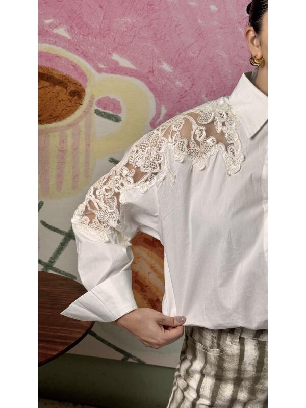 Camisa Encaje Beige