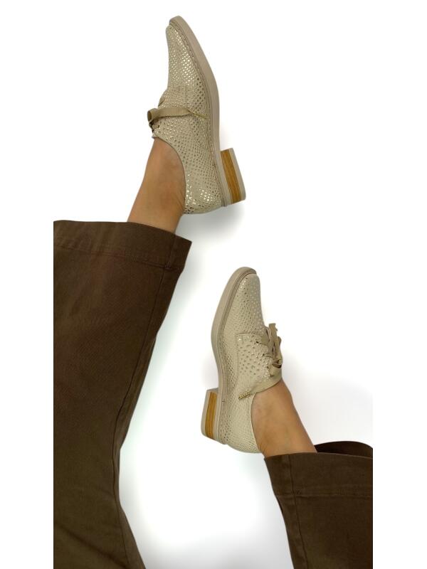 Derby Punta Cuadrada Lazo de Cinta Caqui