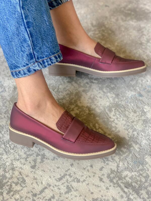 Mocasines para mujer hechos en Costa Rica. Diseño cómodo, elegante y versátil para uso diario con envío nacional e internacional.
