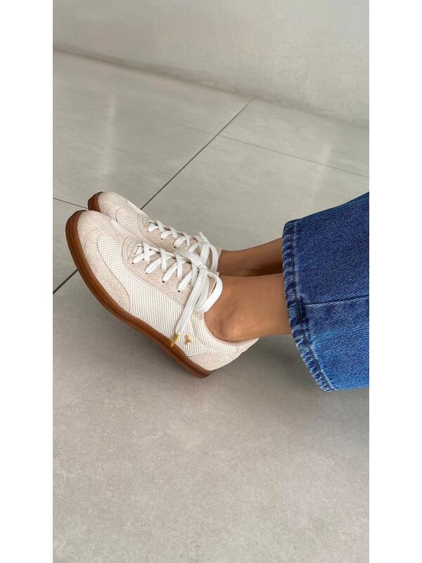 Low-Top Sneakers