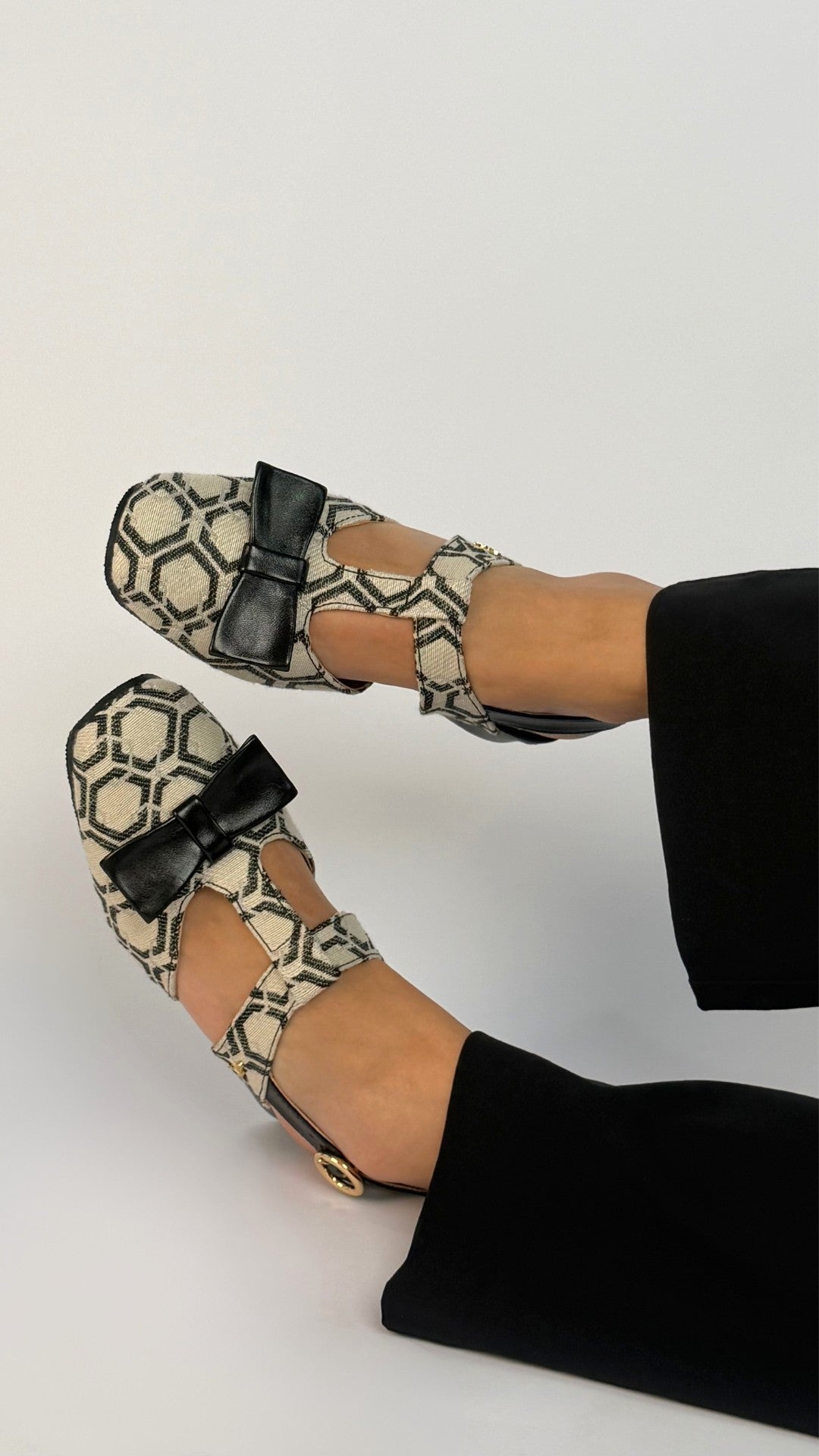 Mary Jane Black Lizard D'Orsay