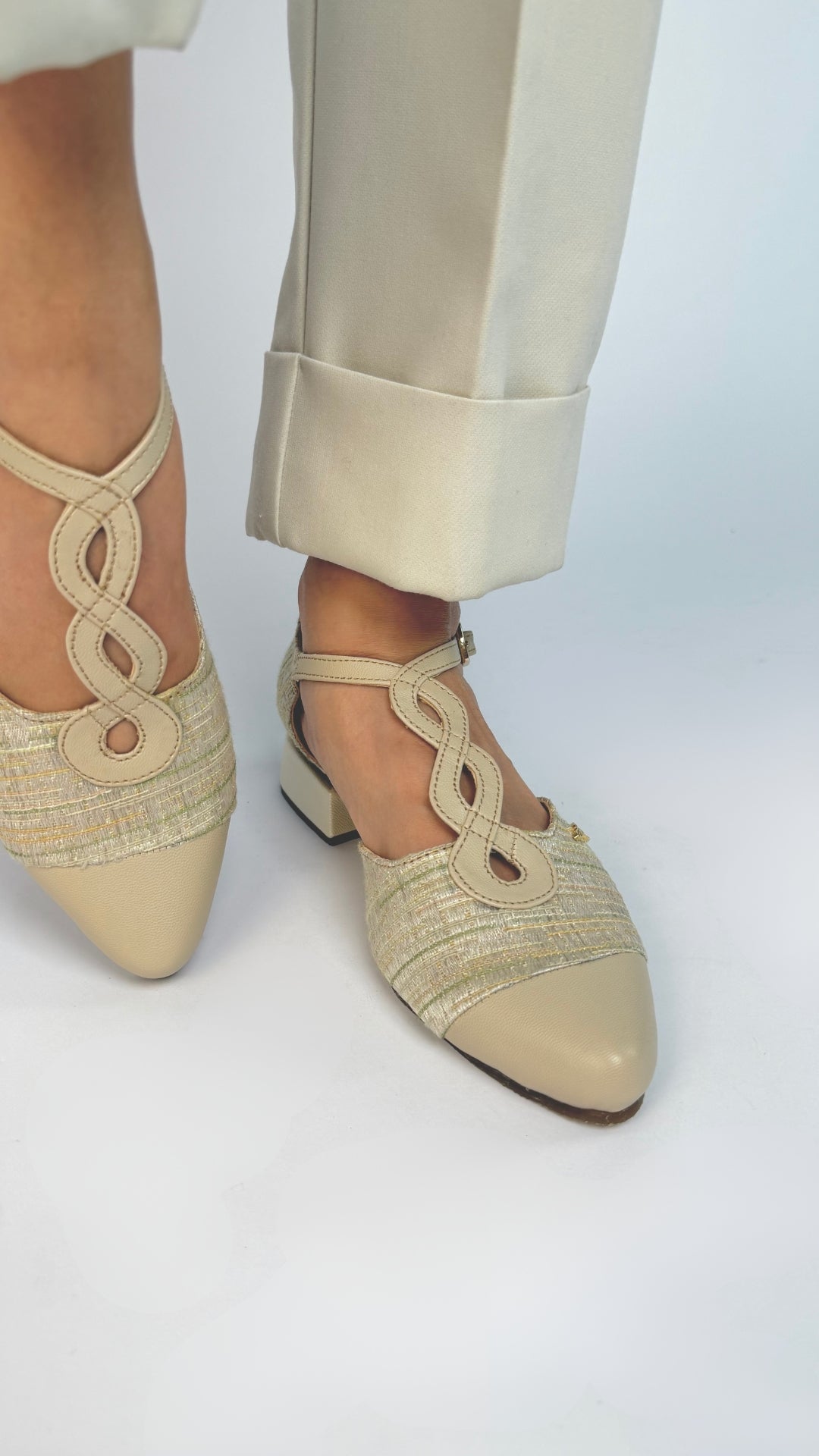 T-Strap Mary jane Beige