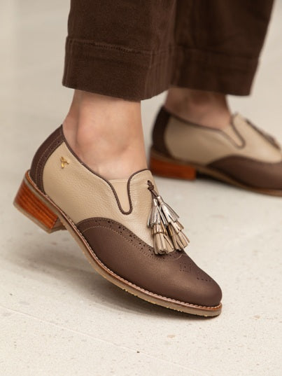 Mocasín Wingtip con Pompones Bronze
