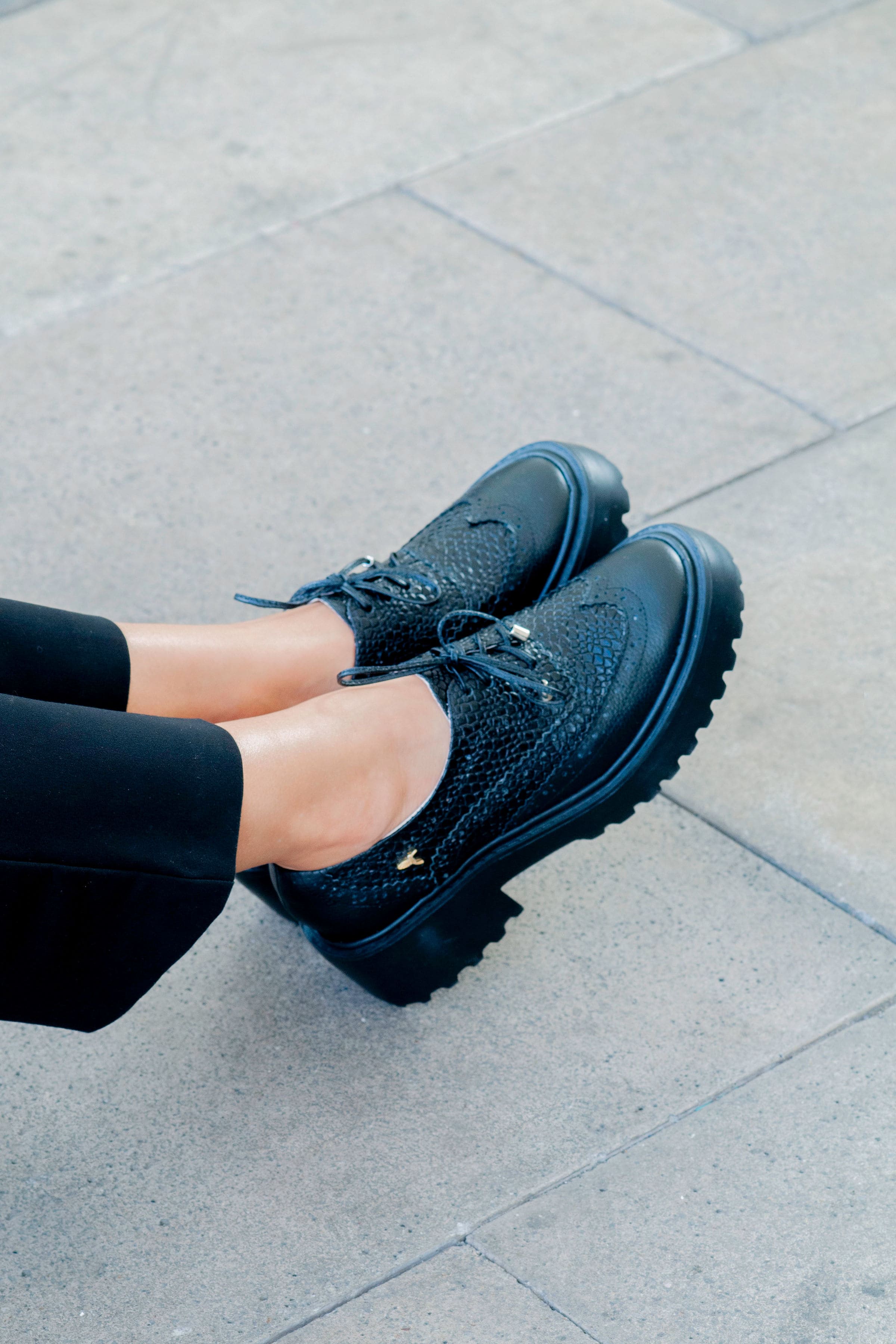 Oxford Classic Chunky Black-Plain