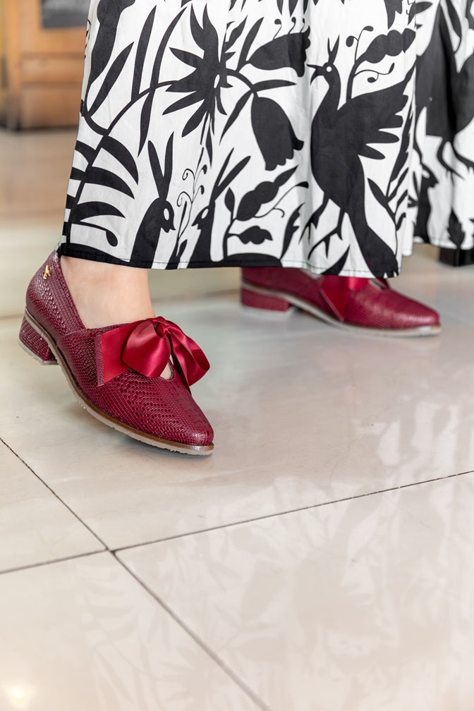 Mocasín Lazo de Cinta Vino