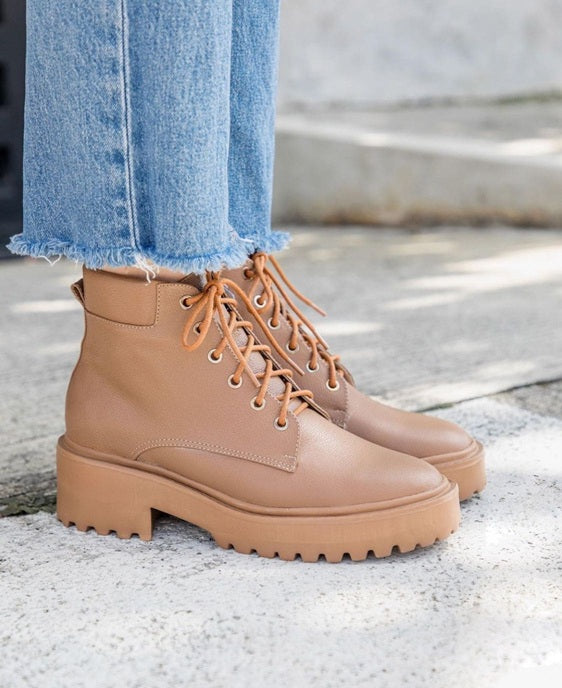 Combat Boot Crazy Miel