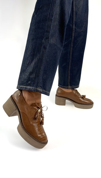 Derby con Plataforma Miel