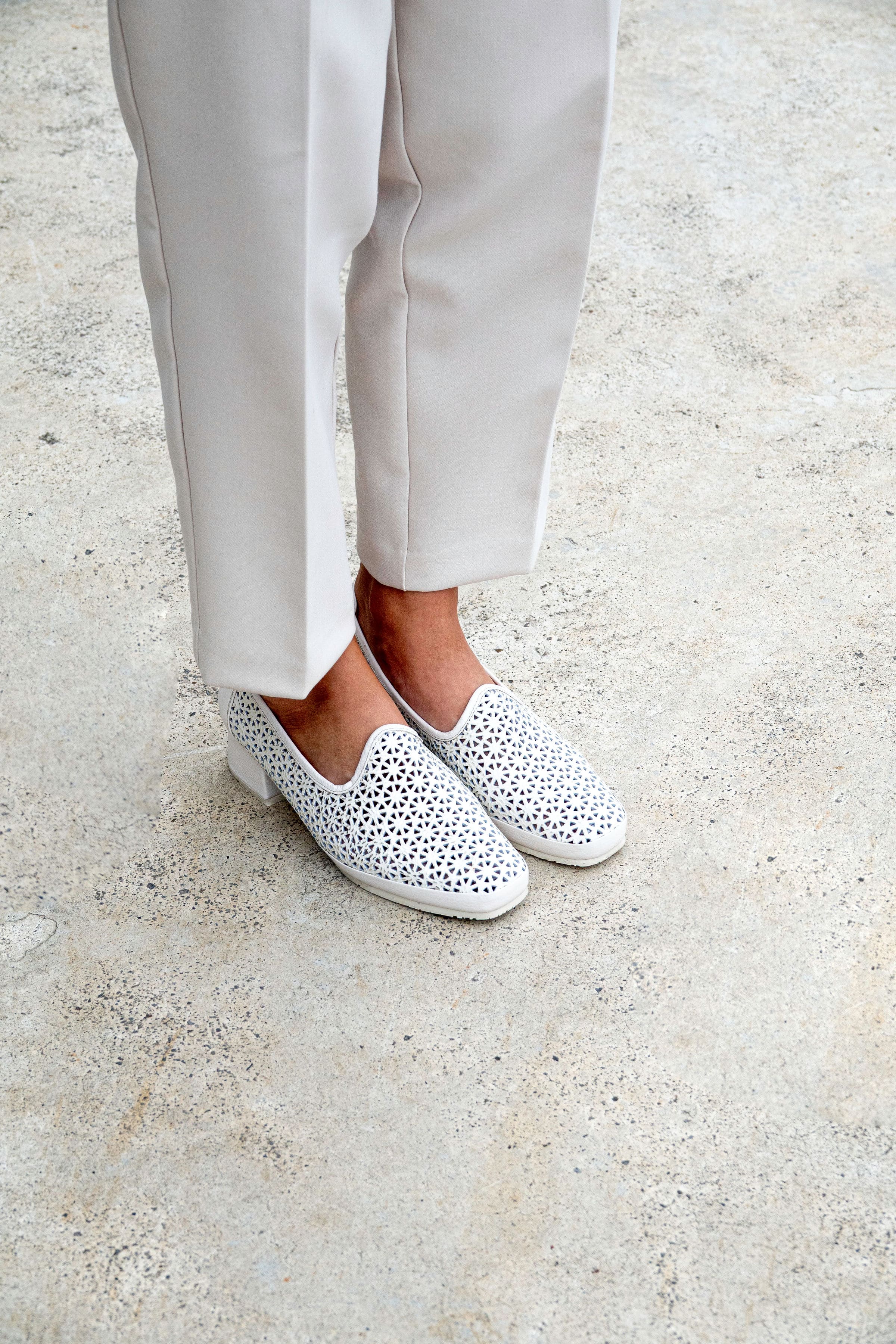 Slip-On Clasico con Tacon Blanco Ostra