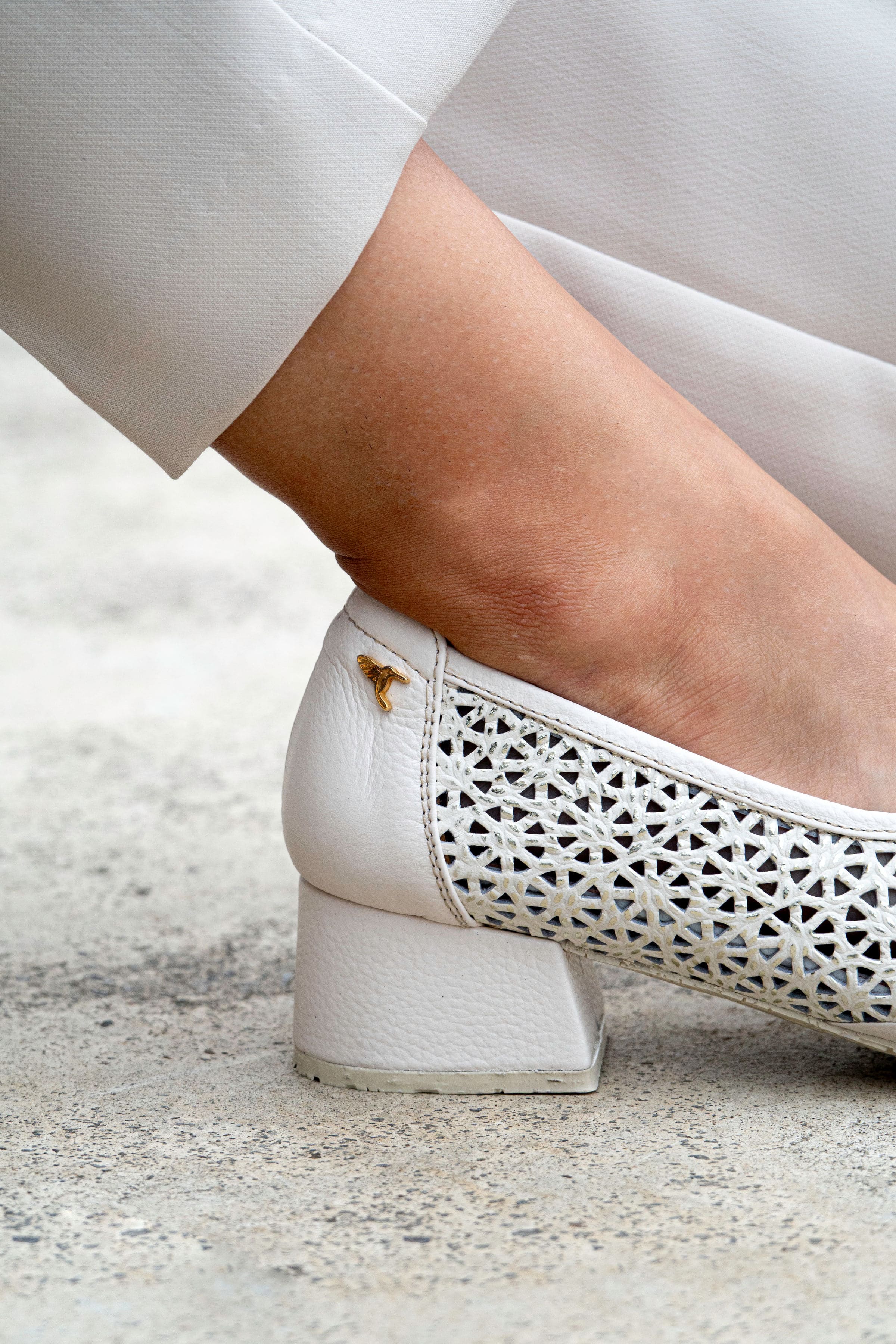 Slip-On Clasico con Tacon Blanco Ostra