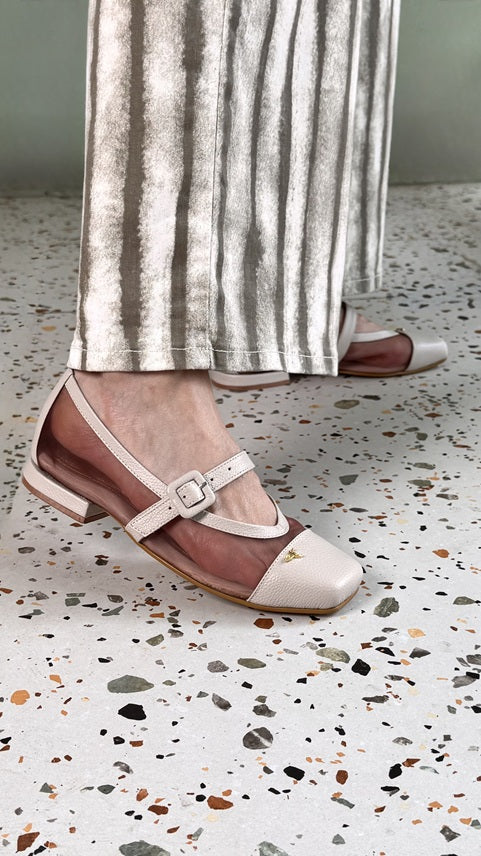 Mary Jane Flat con Transparencia Nude