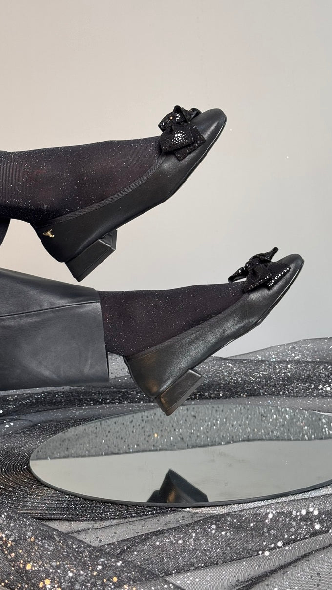 Flats con Lazo Atemporal Negro-Liso