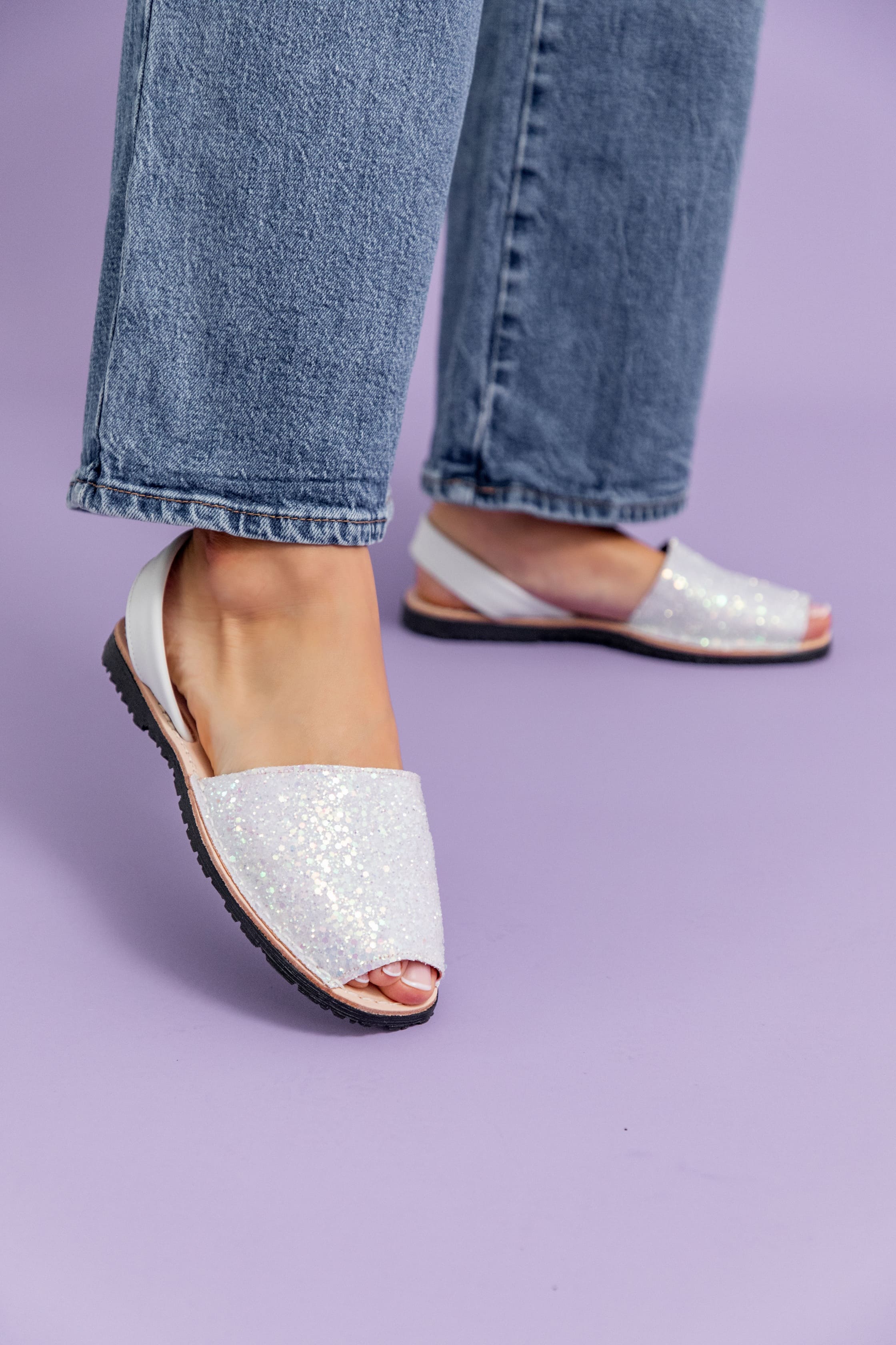 Spanish Abarcas Glow Glitter White