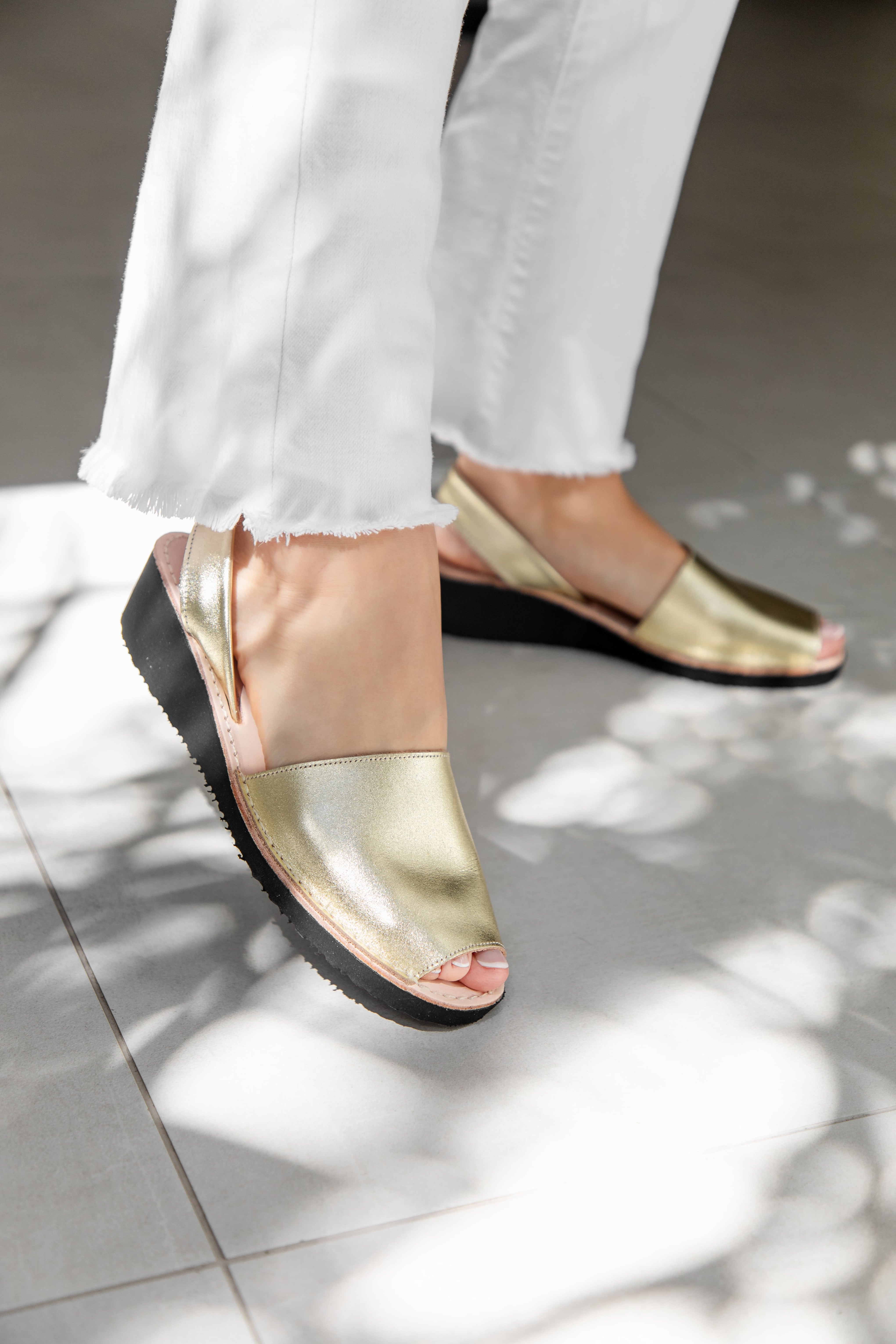 Spanish Abarca Espadrille Wedge Champagne