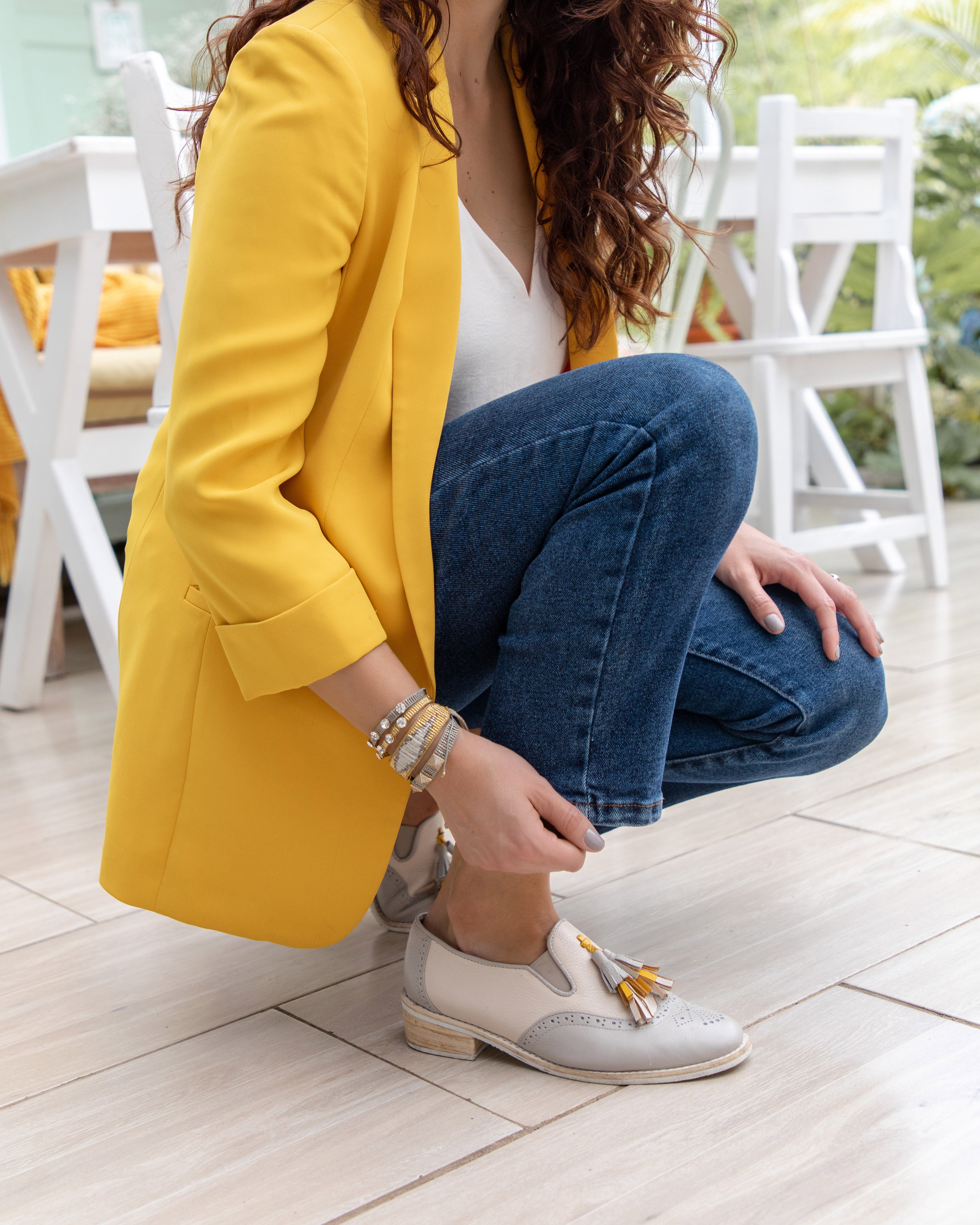 Mocasín Wingtip con Pompones Beige